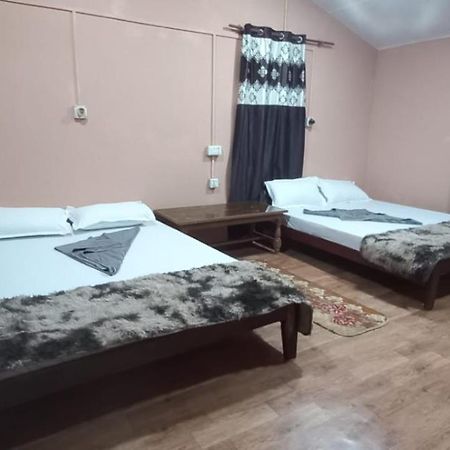 Family House - Bardia National Park Hotel Bardiya Екстериор снимка