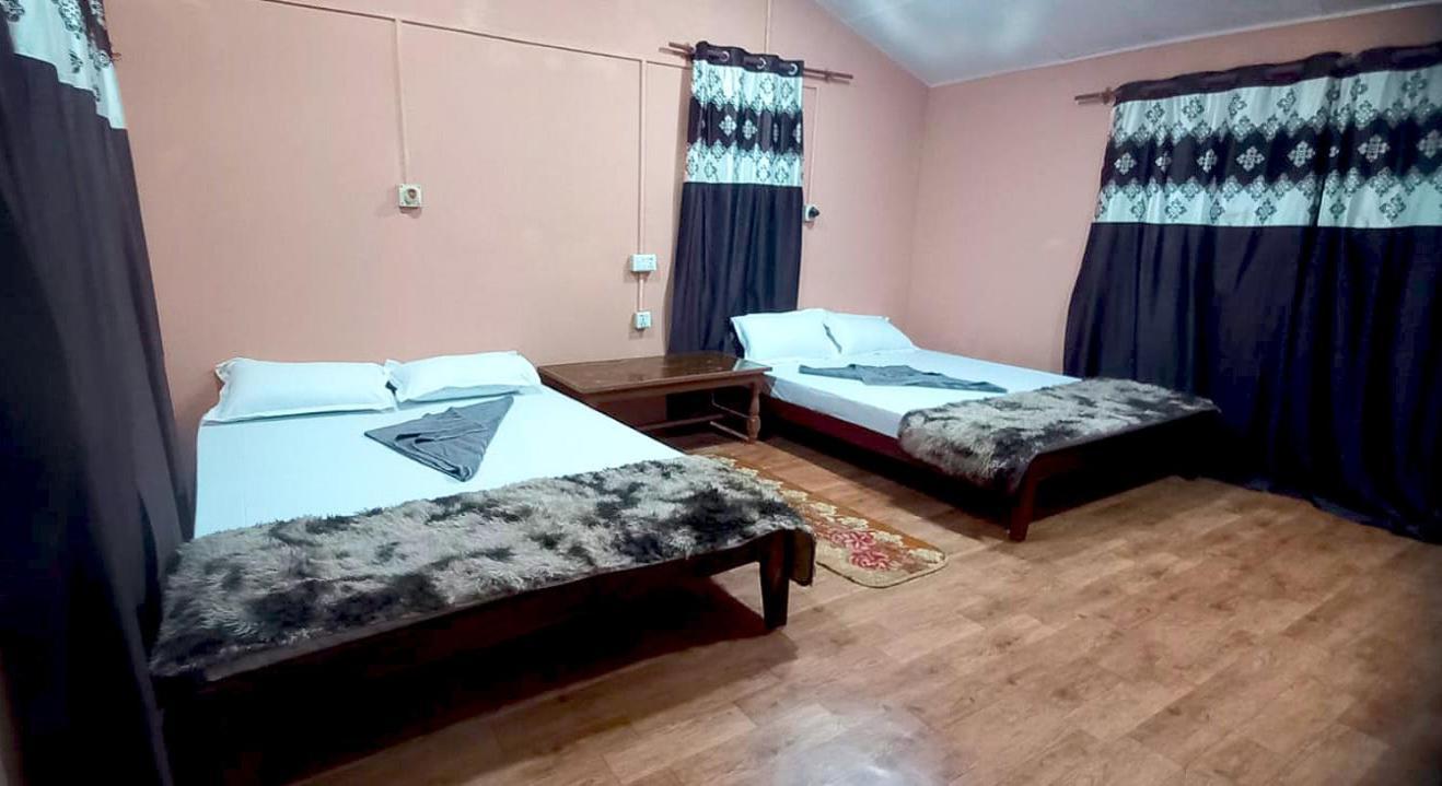 Family House - Bardia National Park Hotel Bardiya Екстериор снимка